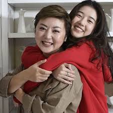 Ong ye kung (王乙康, wáng yĭ kāng; This Is Why Mother Daughter Duo Quan Yi Fong And Eleanor Lee Can T Visit Each Other On Set Her World Singapore