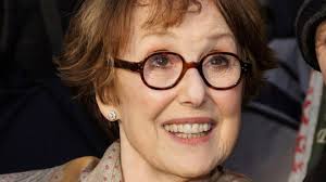 Una stubbs, known for her roles on british television shows like the bbc's sherlock, has passed away at the age of 84. Ijpf33woyidxqm