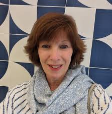 Will I lose my social security benefits if I retire in France as a Dutch  citizen with a US green card?