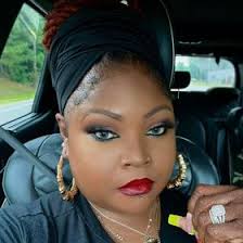 Edwina Wallace (Edwinawallacemakeup)