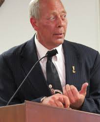 Public hearing yields mixed reaction to idea of charter government