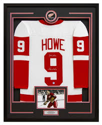 I can forge autographs, too, he said with a smile as he meticulously signed the names of former teammates ted lindsay and sid abel. Gordie Howe Autographed Hockey Memorabilia Nhl Merchandise