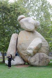 Hawkinson 'Bear' Sculpture at Jacobs School Academic Court… | Flickr