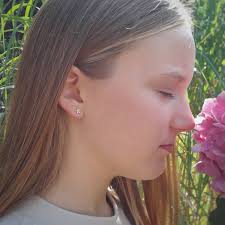 Flower Earrings, Flower Stud Earrings, Gold Flower, Sterling Silver Flower,  Gold Studs, Silver Studs, Simple Earring, Daisy Flower Girl Gift