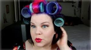 Well, that long gone are the days when women could only wear bulky hair, voluminous wigs, which, according to some information, sometimes mice were got !!! How To Velcro Rollers For Short Hair Youtube