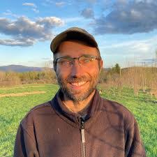 Scott Persons's Instagram, Twitter & Facebook