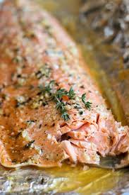 Honey Salmon In Foil Very Moist With A Slightly Sweet Garlic Taste I Will Definitely Make Again My Husband Who Doesn T Recipes Salmon Dishes Fish Recipes