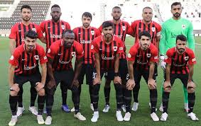 وكان يلعب في المنتخب المغربي ولكنه أعلن اعتزاله اللعب دوليًا في 11 نوفمبر 2019. Ù†Ø§Ø¯ÙŠ Ø§Ù„Ø±ÙŠØ§Ù†