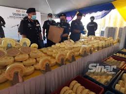 Keesokan harinya, kicauan burung menyambut pagi yang sudah tersinari ayoo kamu ajak keluargamu makan dulu. Kastam Tumpas Kartel Antarabangsa Rampas Dadah Rm5 2 Bilion