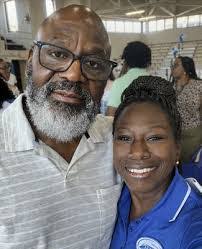 Suzanne Beasley's Instagram, Twitter & Facebook