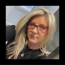 Hi, Anyone in north wales trim show cockers, please. Must be experienced.