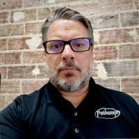 Kevin Ansley's Instagram, Twitter & Facebook