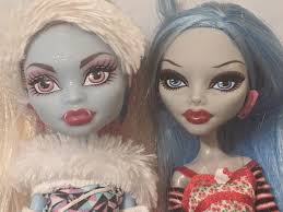 15/11/23 @cleosnile kemas kini Instagram gambar OOB G1 repros Ghoulia,  Spectra, & Abbey : r/MonsterHigh