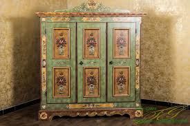 Voglauer Anno 1800 Bauernschrank Kleiderschrank Landhaus Schrank Kasten Bemalt Home Decor Decor Furniture