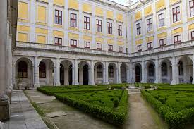 O mafra hotel *** construído em 2019, com capacidade de 25 quartos, é um estabelecimento de referência na sua zona geográfica, primando pela qualidade das suas instalações e do serviço. Convent And Palace Of Mafra Cloister Around Lisbon Geography Im Austria Forum