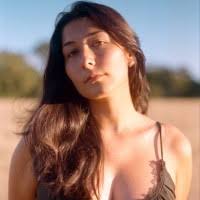 90+ "Marzo" profiles