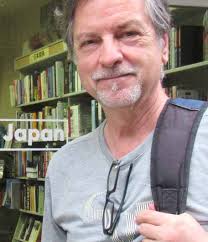 Concilier les approches nationales et globales Bridging National and Global  Perspectives