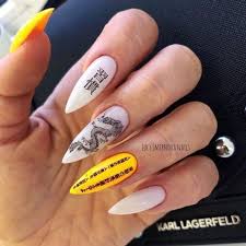 Unhas Com Kanji Grunge Nails Manicure Dragon Nails
