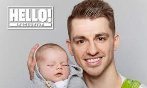 He is known for his work on sky world news (1989), sky midnight news (2010) and sky news at 10. Exclusive Olympian Max Whitlock And Wife Leah Introduce Baby Daughter Willow Hello
