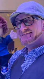 Non-profit & Stand Up for Smilez event honors memory of local radio DJ Derek  Sorenson