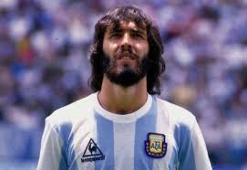 A seleção argentina de futebol representa na associação do futebol argentino nas competições de futebol da conmebol e fifa. 55 Anos De Sergio Batista Volante Da Selecao Campea De 1986 E Recordista De Jogos No Argentinos Jrs