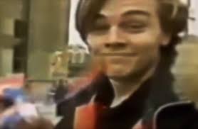 Leonardo Dicaprio Walking