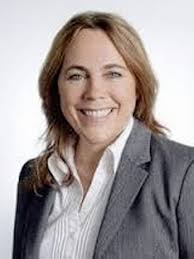 Pilot Jo Salter tells how to reach for the stars at PwC's 'Five Days of  Women' event