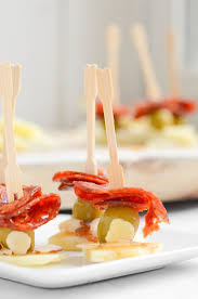 This menu of special spanish dishes will feed 4 to 6 people. 20 Easy Spanish Recipes To Throw The Best Tapas Party Ever Brit Co