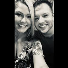 Any brides have their groom in a light blue suit? How did you incorporate  blue in your color scheme? I was wanting boho flowers but now I'm not sure  how to incorporate