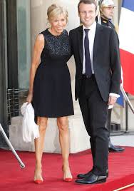 Brigitte est sa professeure de français et anime l'atelier de théâtre du lycée. Brigitte Trogneux Raconte Sa Rencontre Avec Emmanuel Macron Marie Claire
