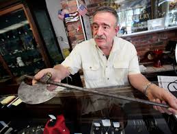 Independent Lake Wales Jeweler Has Loyal Customer Base