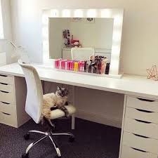 Audrey Hollywood Mirror In White Gloss 100 X 80cm In 2021 Dressing Table Mirror Lights Around Mirror Small Bedroom