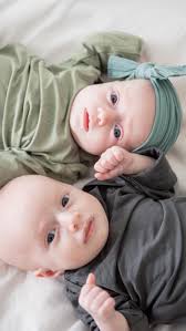 Has anyone else seen a boost in their mood/productivity since we set our  clocks forward last weekend? I know my “part-time” business thrives