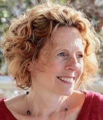 Amazon.com: Lili: A Novel: 9780393323184: De Witt, Abigail: Books