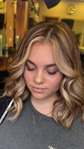 Amparo y Pili Peluqueria y Estética