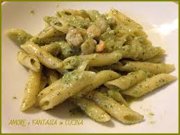 Pasta Con Pesto Di Zucchine E Gamberetti Amore E Fantasia In Cucina Pesto Di Zucchine Idee Alimentari Ricette