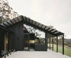 Embracing modernity while maintaining character and charm is a delicate balance for many australian cottages. Getaway From The Hustle And Bustle Modern Cottage In Dark Tones In Australia Photos Ideas Design