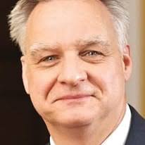 Designing Minds: Robert Tullis '73