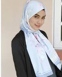 Awek Tudung Comel Mantap Untuk Di Nikmati Jilbab Smile Beautiful Hijab Fashion Hijab Fashion