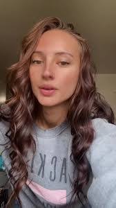 Alexis Warner's Instagram, Twitter & Facebook