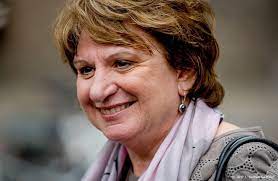 Koningin máxima en mariëtte hamer spreken met ondernemers en bestuurders. Mariette Hamer Dutch Politician Age Politics Biography Early Life Career Facts Easy People Finder