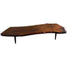 George Nakashima Coffee Table In Walnut 1960s 1stdibs Com Coffee Table Nakashima Furniture Table