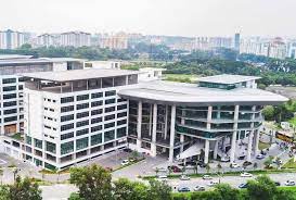It also offers bachelors degrees right through to doctoral qualifications across a range of other disciplines including economics, law, engineering, accountancy, linguistics and education. Asia Pacific University Best Engineering University In Malaysia 2018