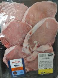 It's time for our monthly birthday cake giveaway! If you have a birthday in  August, comment below and you could have a chance of winning a free  birthday cake! The winner will