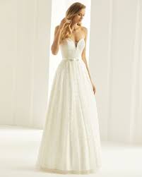We did not find results for: 11 45 Bianco Evento Brautmoden Brautkleider Kollektion 2019 Bianco Evento Bridal Dress Scarlett 1 Hochzeit De
