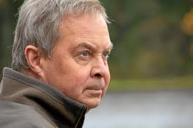 Karl Hedin behåller bygghandeln