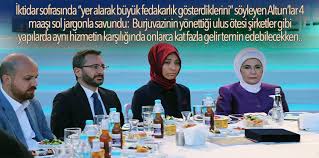 Cumhuriyet halk partisi milletvekili özgür özel'in fahrettin altun'un evine 4 maaş giriyor açıklamasından sonra cumhurbaşkanlığı i̇letişim başkanı altun ve özellikle eşi hakkında çeşitli. Evine Dort Maas Giren Fatmanur Altun Ozel Sektore Gore Maaslarimiz Cok Dusuk Haber Siyaset Haberleri