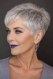 Cecily with shorter hair. So beautiful! But i like her new longer hair even  better 🥰