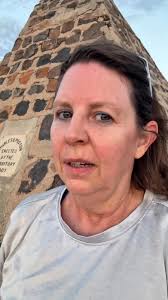 I finally got to watch the sun rise from the top of the butte this morning.  I was even early enough to be harassed by a territorial bee 🐝 (if you’ve  heard anything about my previous hikes, even though ...