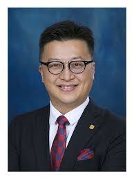 Stephen Chou's Instagram, Twitter & Facebook